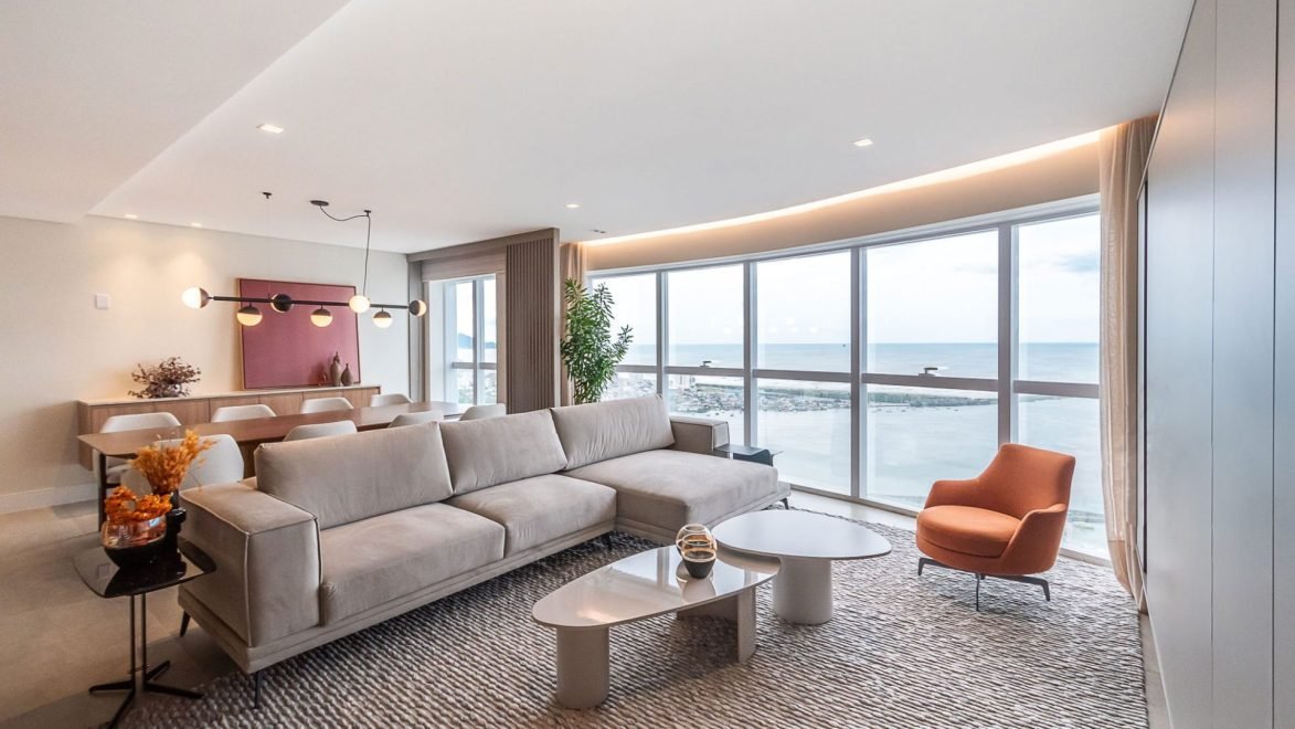 Apartamento com 3 dormitórios (sendo 3 suítes) à venda em Itajaí – Bairro Fazenda, Itajaí com 328 m²