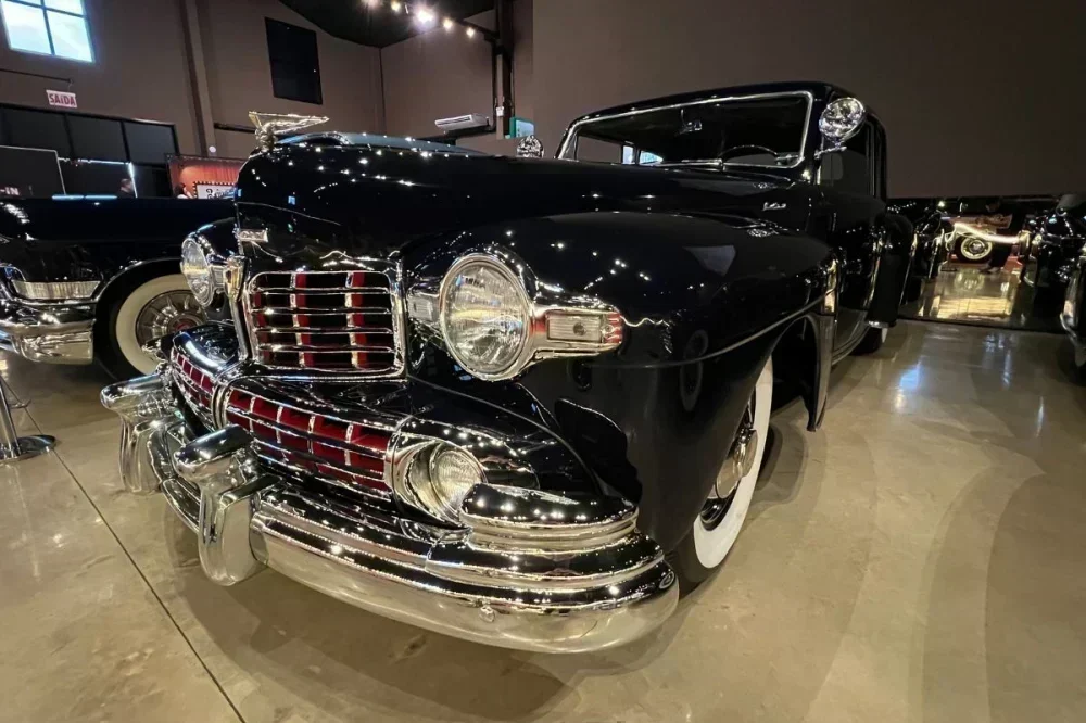 Carros de Luxo de Hollywood Chegam a Pomerode