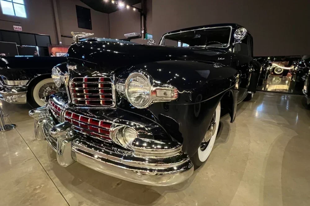 Carros de Luxo de Hollywood Chegam a Pomerode