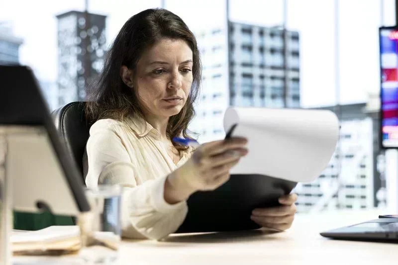 Entenda as bandeiras da conta de energia e economize