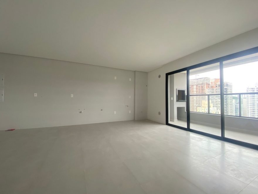 Apartamento com 2 dormitórios (sendo 2 suítes) à venda em Itajaí – Praia Brava, Itajaí com 84 m²