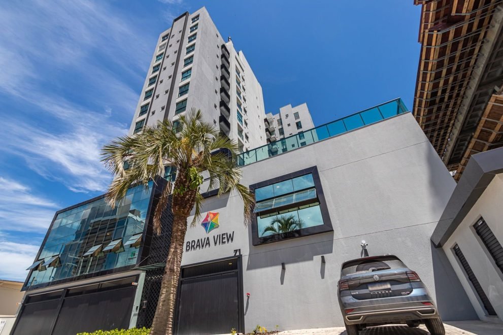 Apartamento com 3 dormitórios (sendo 1 suíte) à venda em Itajaí – Praia Brava, Itajaí com 91 m²