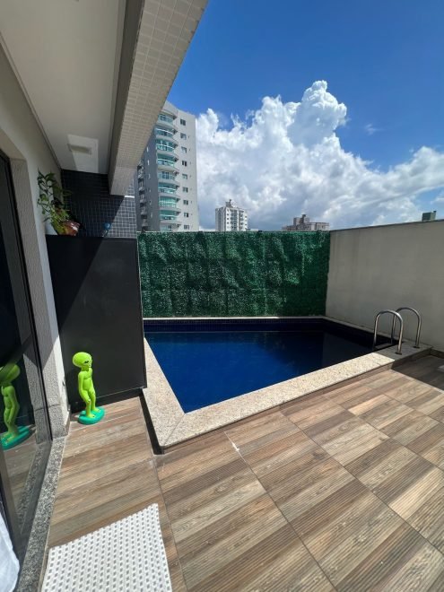 Apartamento Garden (Diferenciado) com 2 dormitórios (sendo 1 suíte) à venda em centro, Itajaí com 90 m²