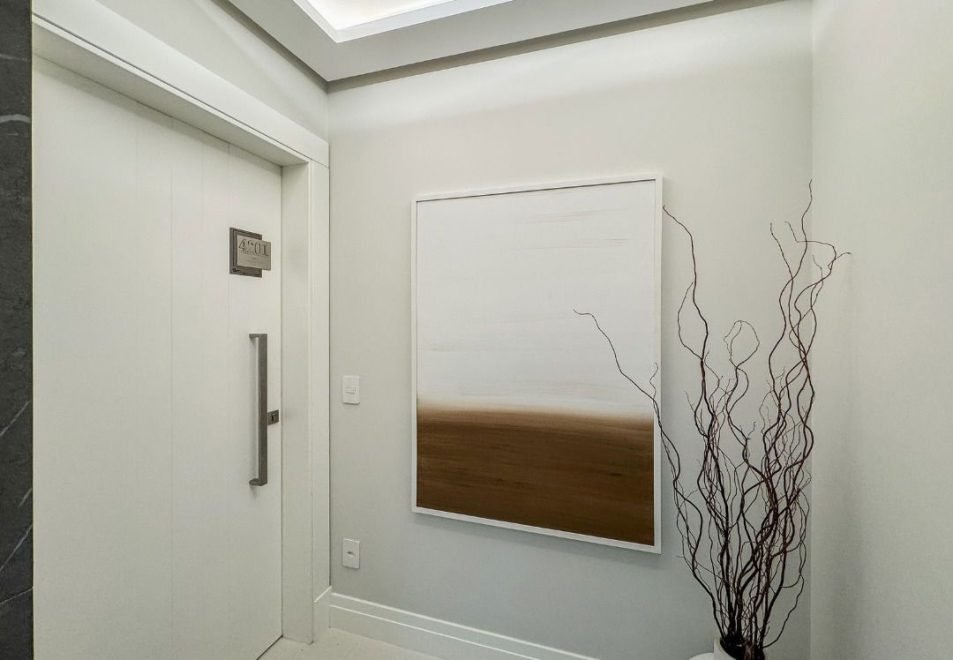 Apartamento com 4 dormitórios (sendo 2 suítes) à venda em Balneário Camboriú – Centro, Balneário Camboriú com 140 m²