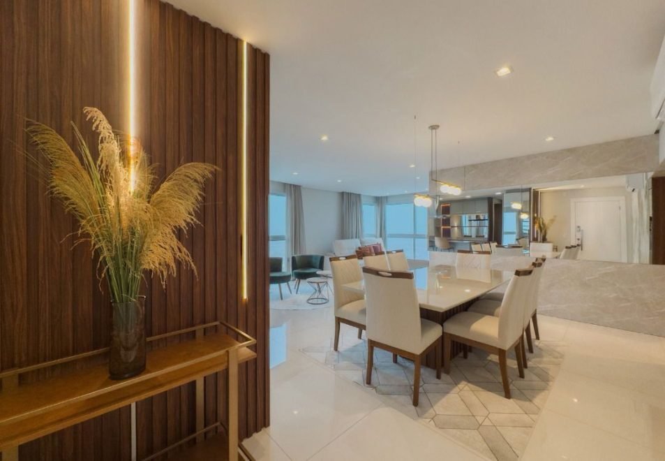 Apartamento com 3 dormitórios (sendo 3 suítes) à venda em Balneário Camboriú – Centro, Balneário Camboriú com 126 m²