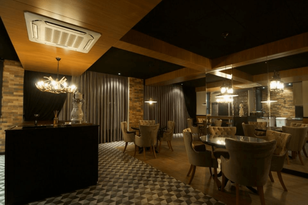 Via Marina – Apartamento com 3 dormitórios (sendo 3 suítes) à venda em Bal. Camboriú – Centro com 153 m²