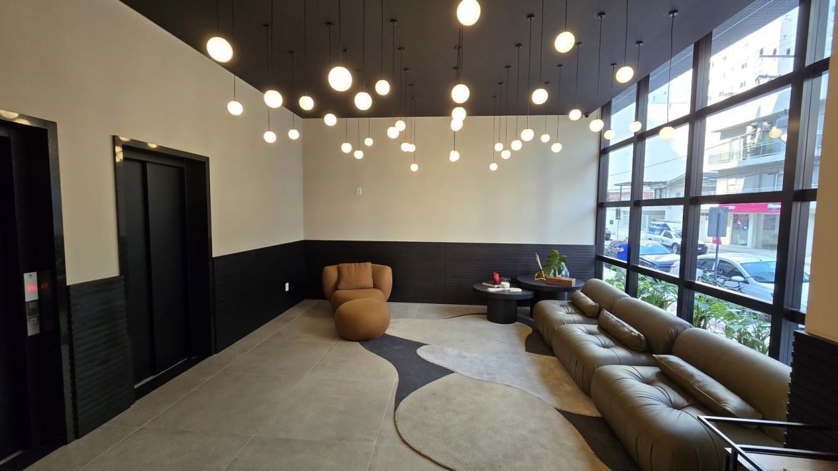 Apartamento com 4 dormitórios (sendo 2 suítes) à venda em Balneário Camboriú – Centro, Balneário Camboriú com 135 m²