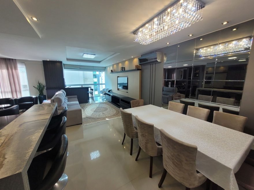 Apartamento com 3 dormitórios (sendo 3 suítes) à venda em Balneário Camboriú – Pioneiros com 130 m²