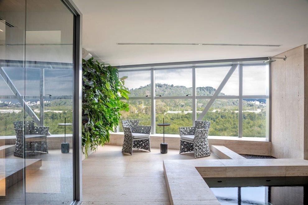 Copenhagen – Apartamento com 4 dormitórios (sendo 4 suítes) à venda em Bal. Camboriú – Centro com 248 m²