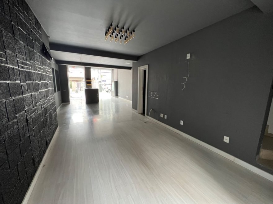 Sala Comercial à venda em Balneário Camboriú – Centro com 101 m²