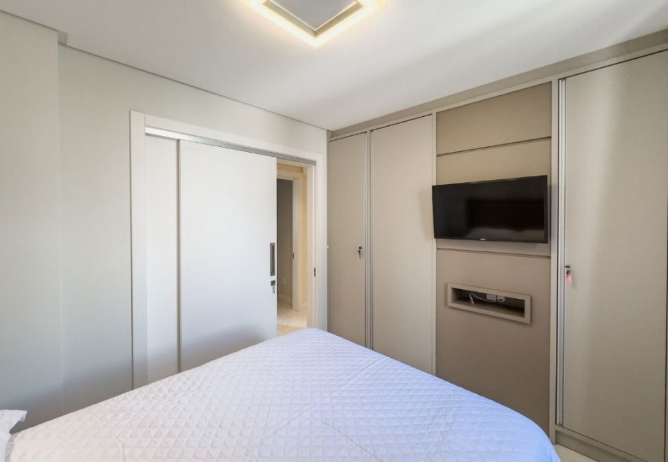 Apartamento com 3 dormitórios (sendo 1 suíte) à venda em Balneário Camboriú – Centro, Balneário Camboriú com 126 m²