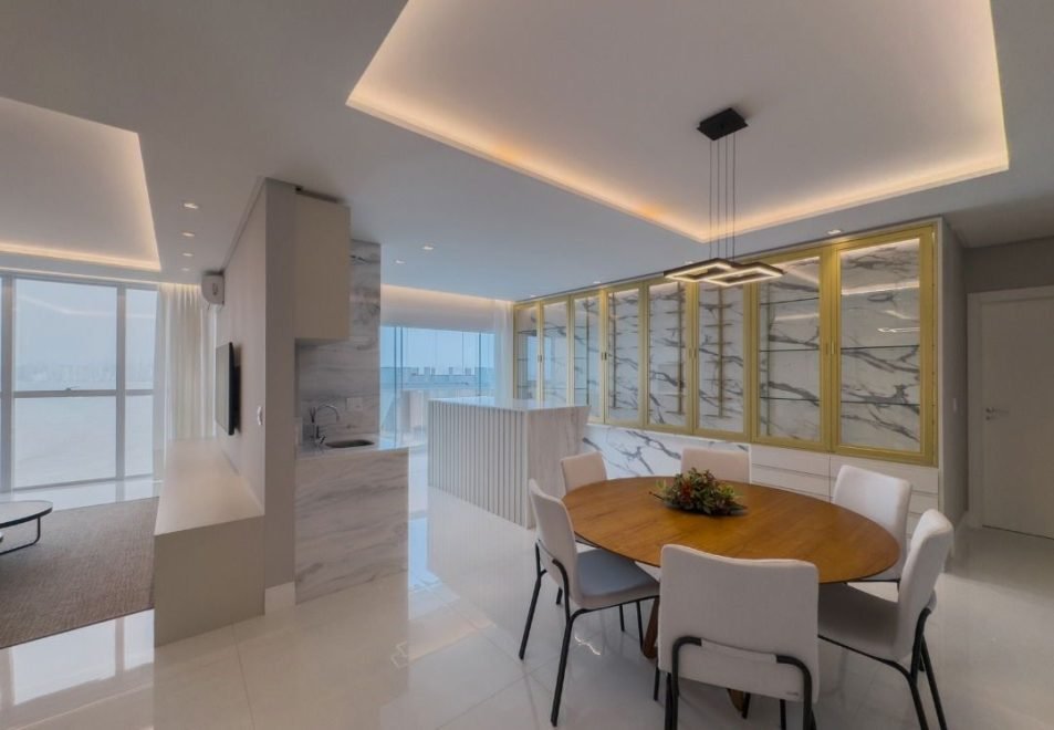 Apartamento com 4 dormitórios (sendo 4 suítes) à venda em Balneário Camboriú – Pioneiros, Balneário Camboriú com 191 m²