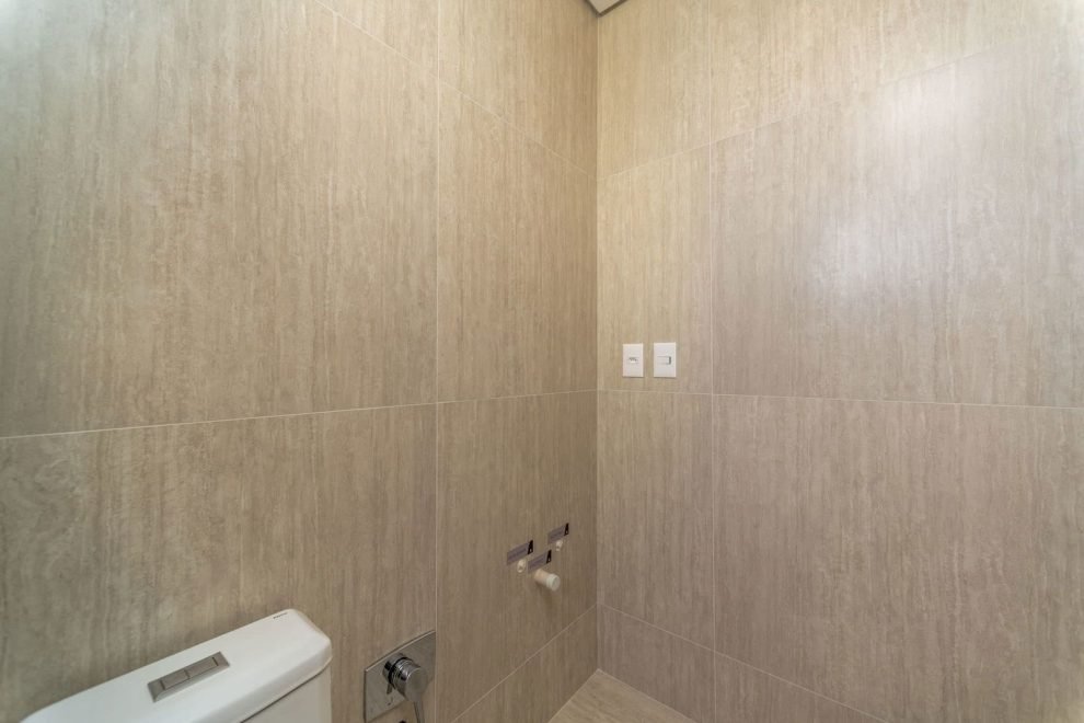 Hannover – Apartamento com 3 dormitórios (sendo 3 suítes) à venda em Bal. Camboriú – Centro com 120 m²