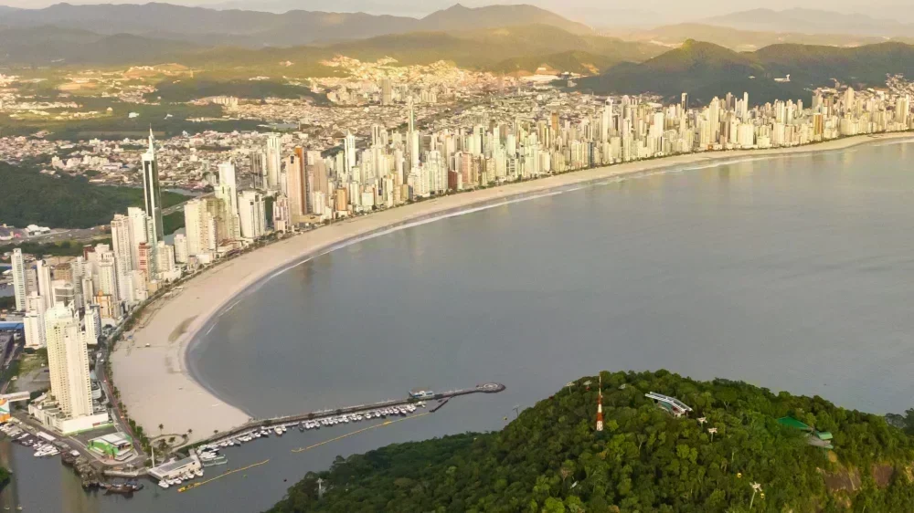 Bairros com imóveis acima de R$ 10 milhões e studios valorizados