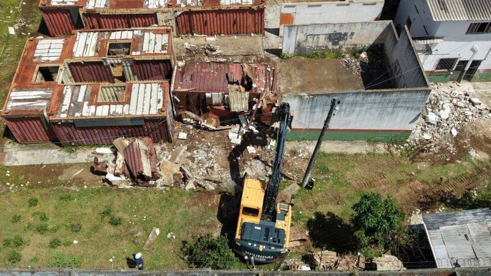Demolição do Complexo Penitenciário da Agronômica é Iniciada