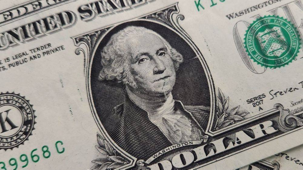 Dólar em queda e Ibovespa em leve alta: O que esperar?