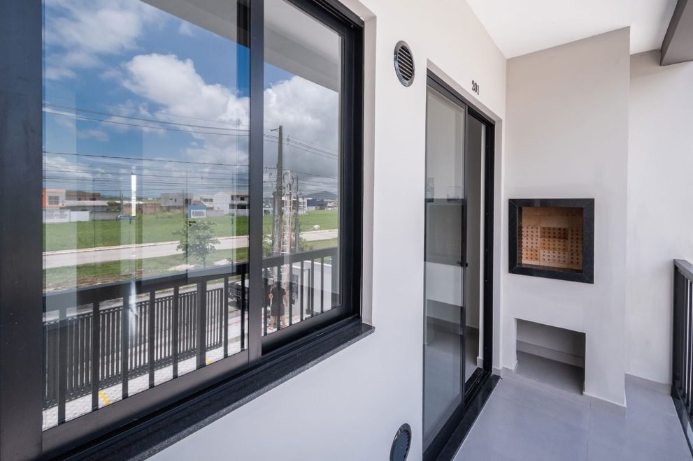 Apartamento com 2 dormitórios à venda em Itajaí – Espinheiros com 45 m²