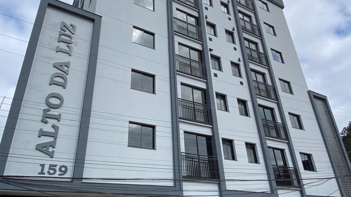 Apartamento com 2 dormitórios (sendo 1 suíte) à venda em Balneário Camboriú – Nações com 116 m²