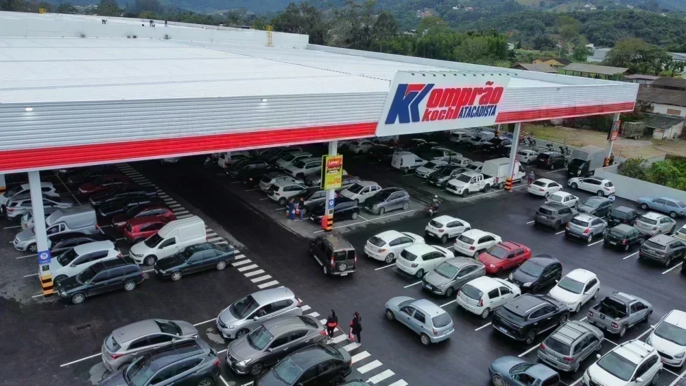 Grupo Koch oferece mais de 1.000 vagas de emprego em SC