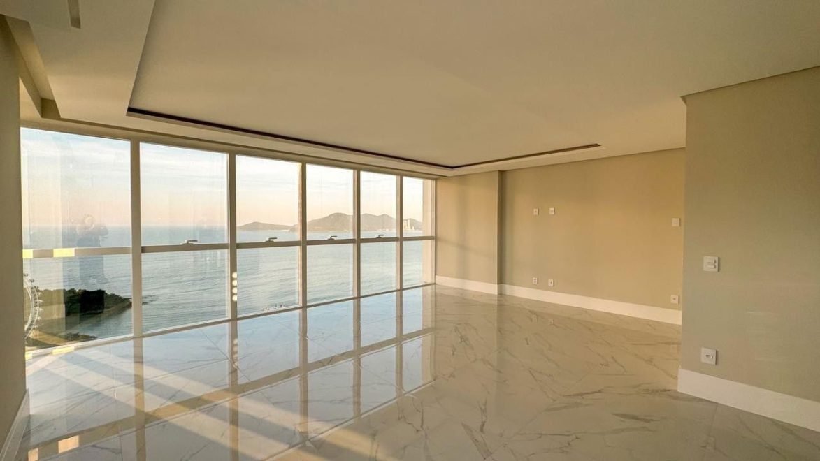 Apartamento com 4 dormitórios (sendo 4 suítes) à venda em Balneário Camboriú – Pioneiros, Balneário Camboriú com 151 m²
