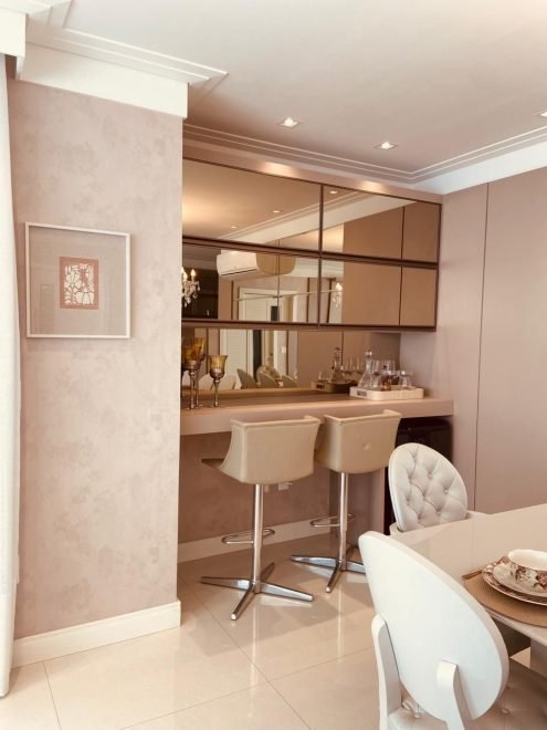 Apartamento com 3 dormitórios (sendo 3 suítes) à venda em Balneário Camboriú – Centro com 159 m²