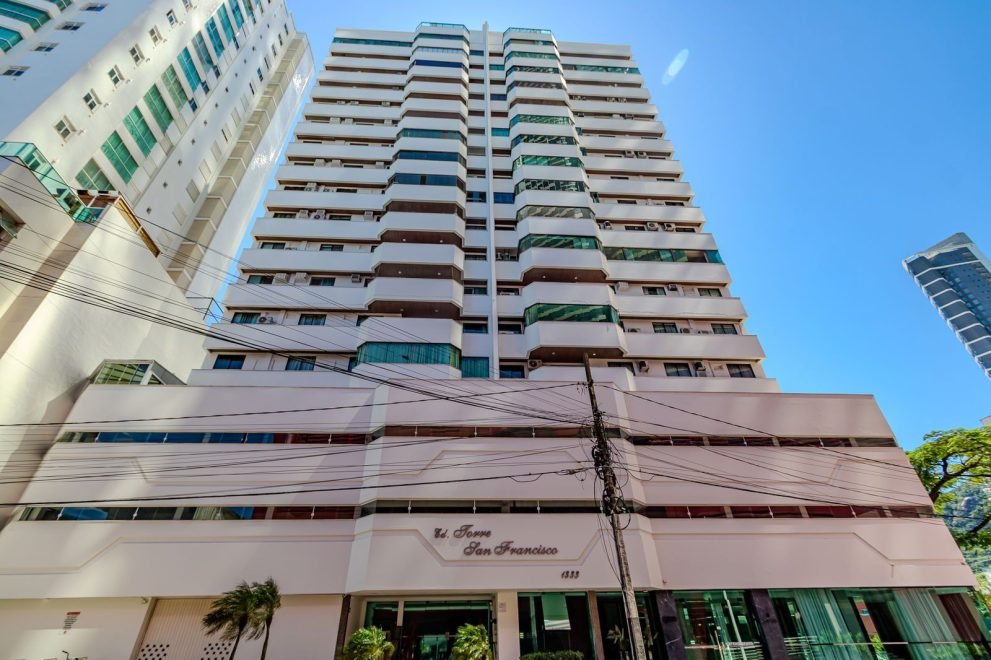 Apartamento com 3 dormitórios (sendo 1 suíte) à venda em Balneário Camboriú – Barra Sul com 118 m²