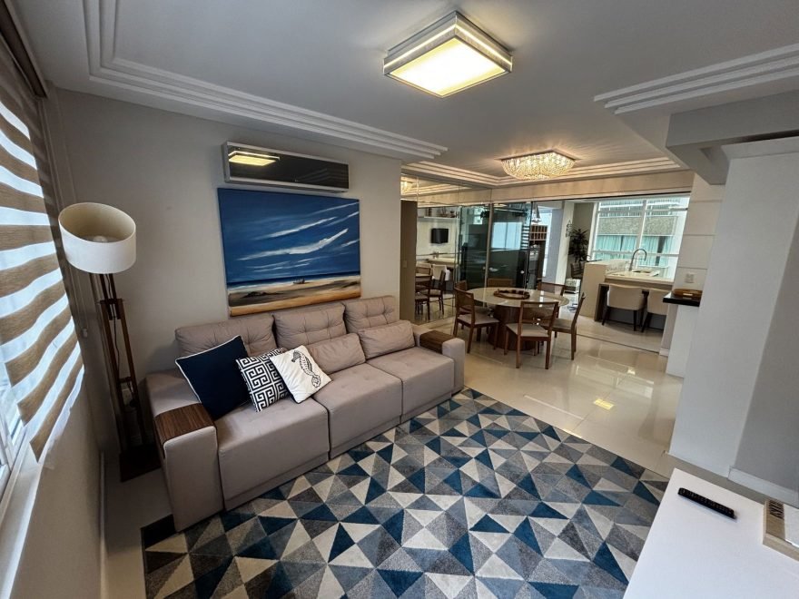 Apartamento com 3 dormitórios (sendo 3 suítes) à venda em Balneário Camboriú – Centro com 129 m²