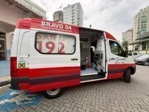 Itapema Avança na Saúde com Nova Ambulância 0 km