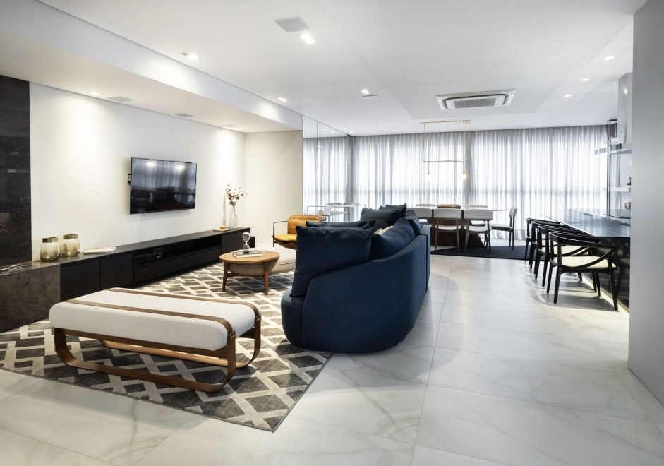 Apartamento com 3 dormitórios (sendo 3 suítes) à venda em Balneário Camboriú – Centro, Balneário Camboriú com 167 m²