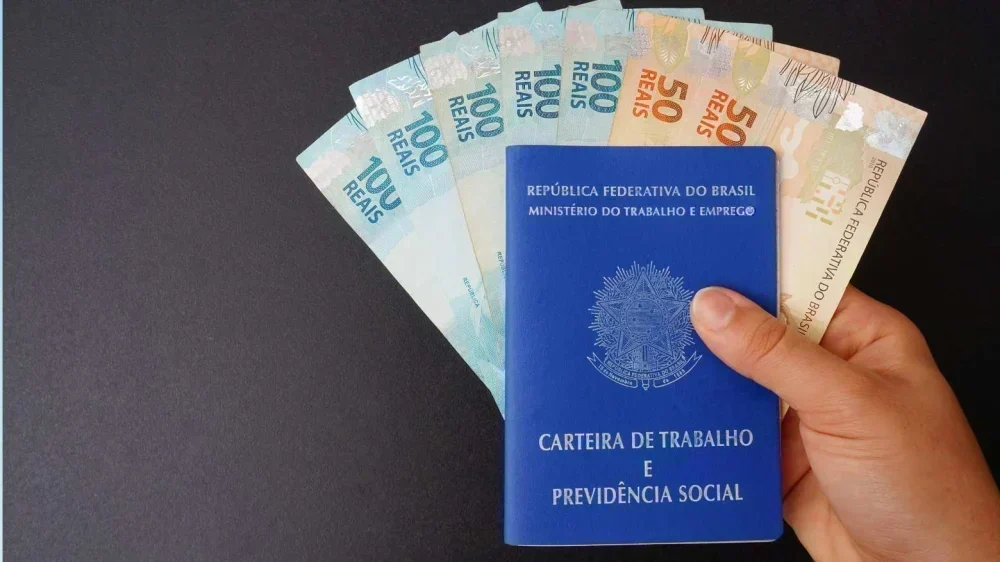 Salário mínimo de 2026: reajuste e desafios econômicos