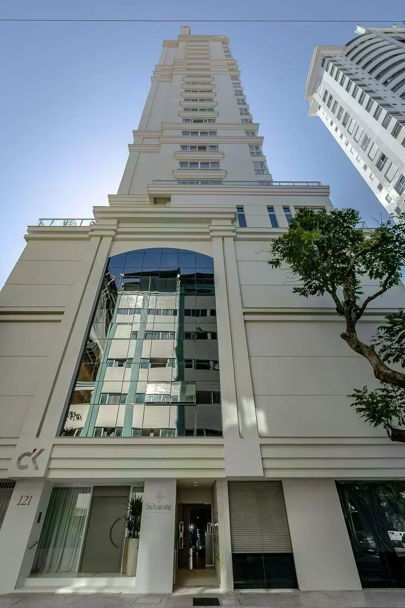 Salvatore Residenziale: Apartamentos de Alto Padrão no Coração de Balneário Camboriú