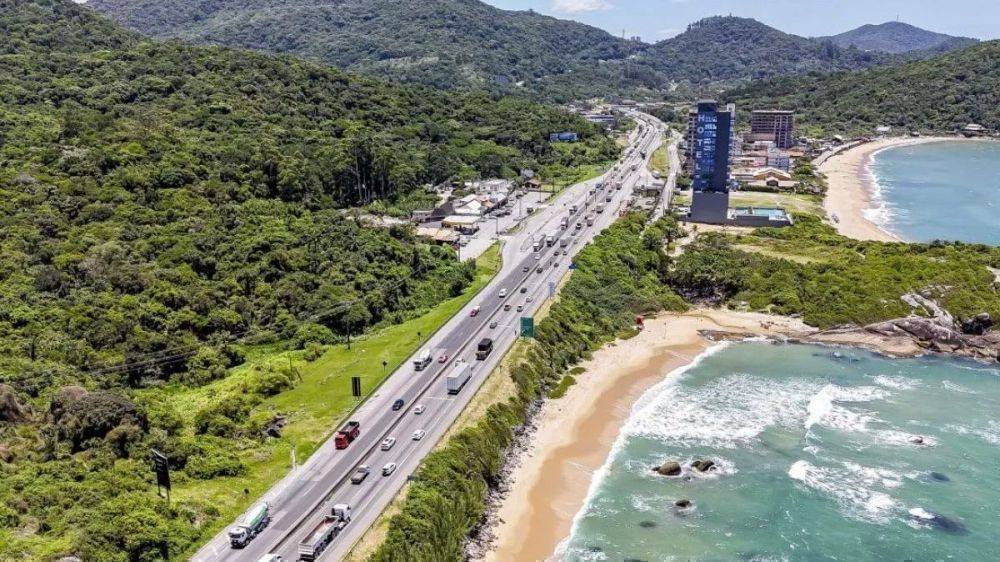 Trânsito nas rodovias federais de SC pode aumentar 75%