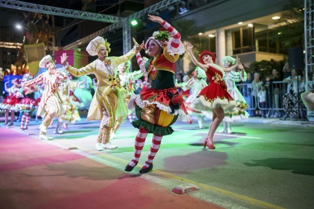 Último Desfile de Natal em Balneário Camboriú: Imperdível!