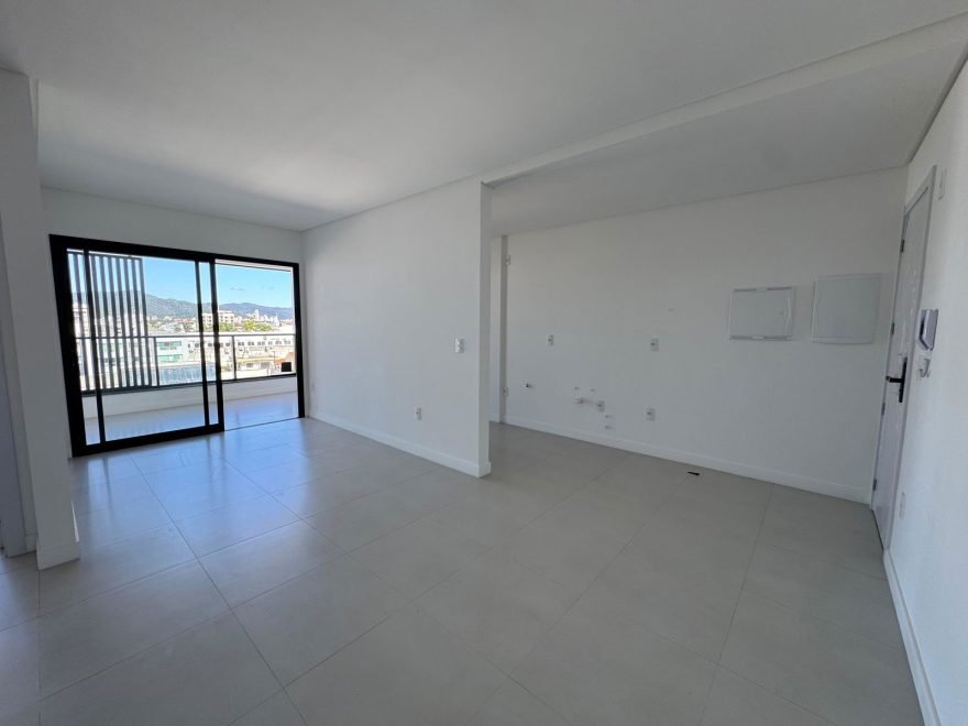 Apartamento com 2 dormitórios (sendo 1 suíte) à venda em Balneário Camboriú – Estados, Balneário Camboriú com 70 m²