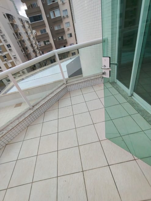 Apartamento com 3 dormitórios (sendo 3 suítes) à venda em Balneário Camboriú – Centro, Balneário Camboriú com 158 m²