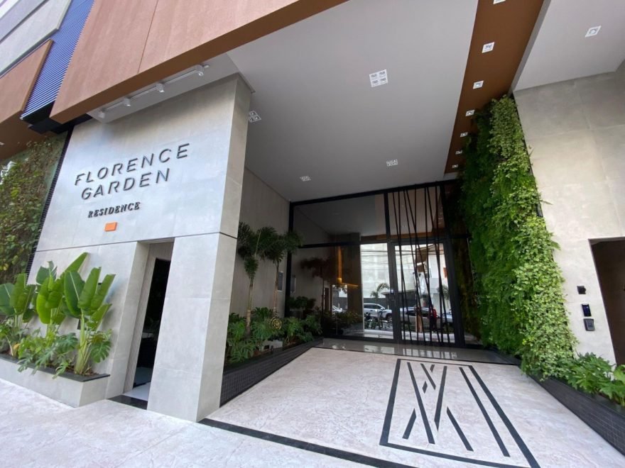 Apartamento com 3 dormitórios (sendo 3 suítes) à venda em Balneário Camboriú – Centro com 135 m²