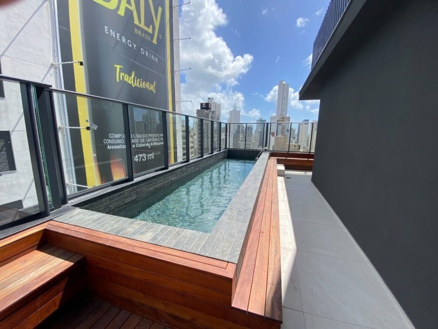 Apartamento com 3 dormitórios (sendo 3 suítes) à venda em Balneário Camboriú – Centro com 110 m²