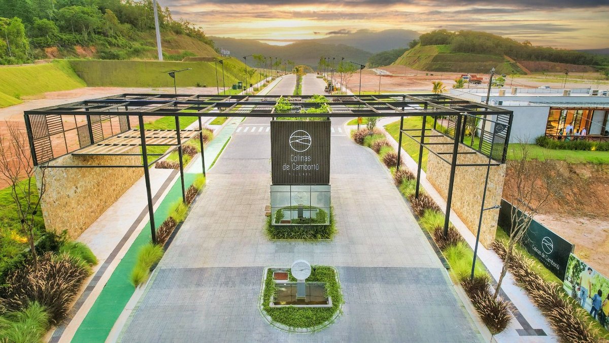 Colinas de Camboriú – Apartamento à venda em Camboriú – Várzea do Ranchinho com 375 m²