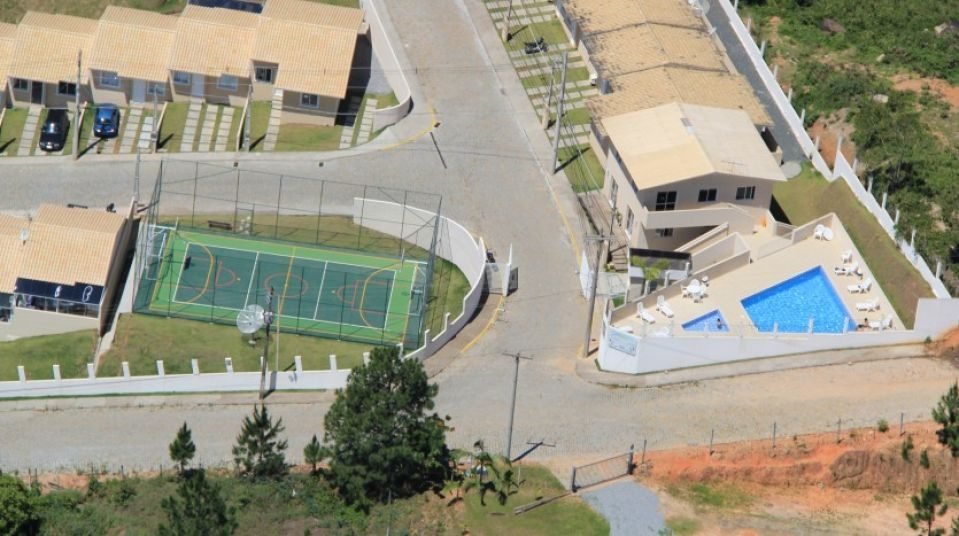 Apartamento com 3 dormitórios (sendo 1 suíte) à venda em Camboriú – Cedros com 76 m²