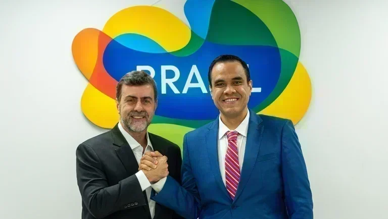 Brasil visa atrair 10 milhões de turistas até 2026 com novo plano de marketing