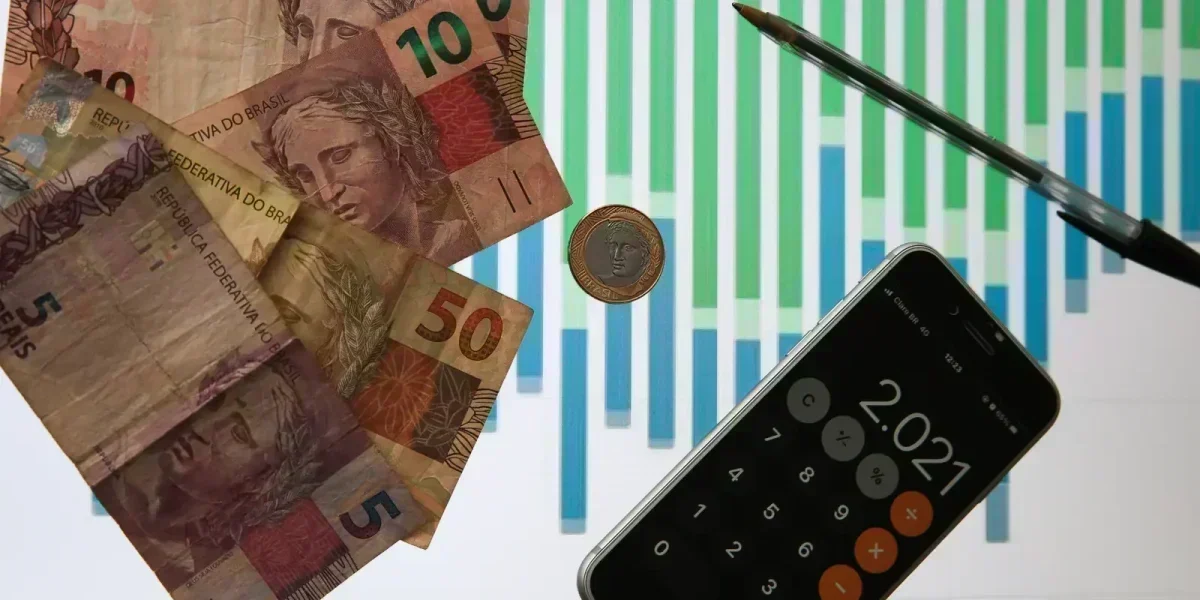 Exportações de Serviços: Um Avanço com Desafios Persistentes