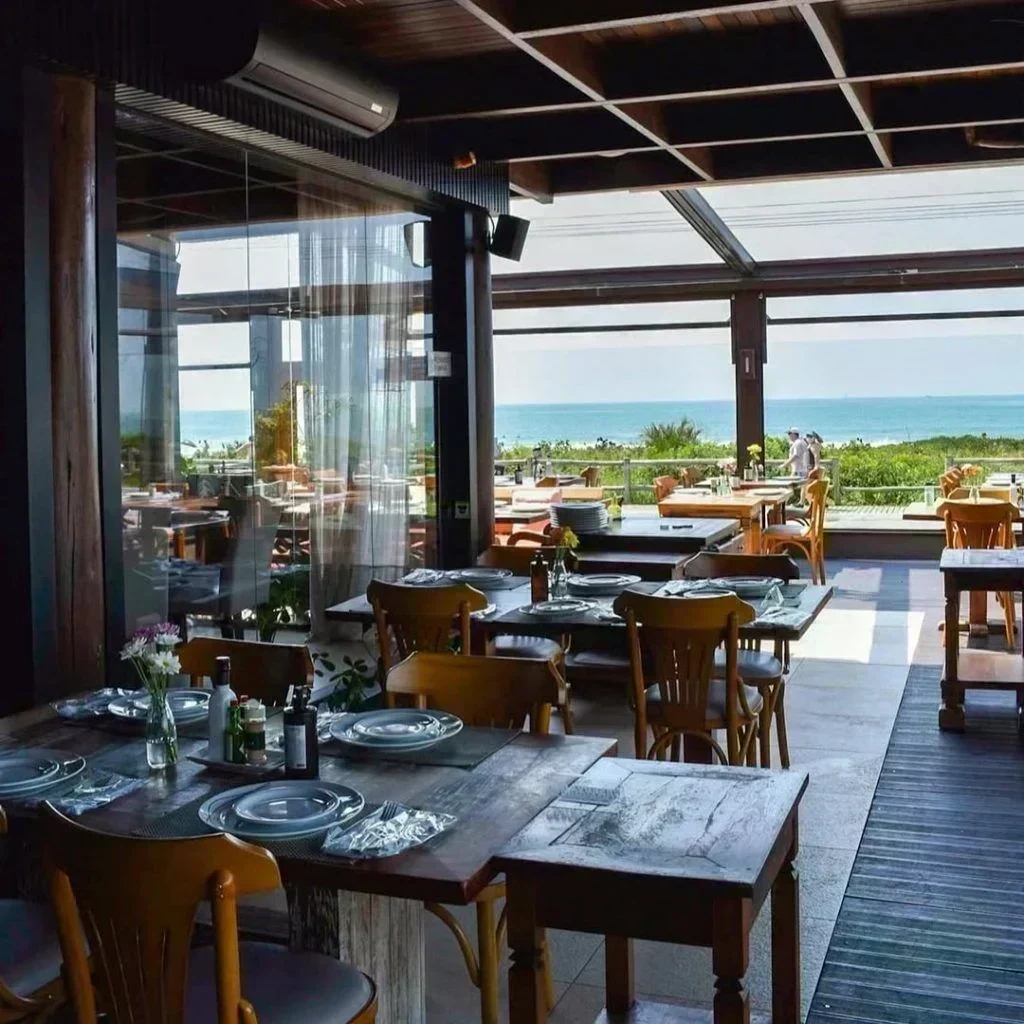 Gastronomia à Beira-Mar: Os Destaques da Praia Brava em SC