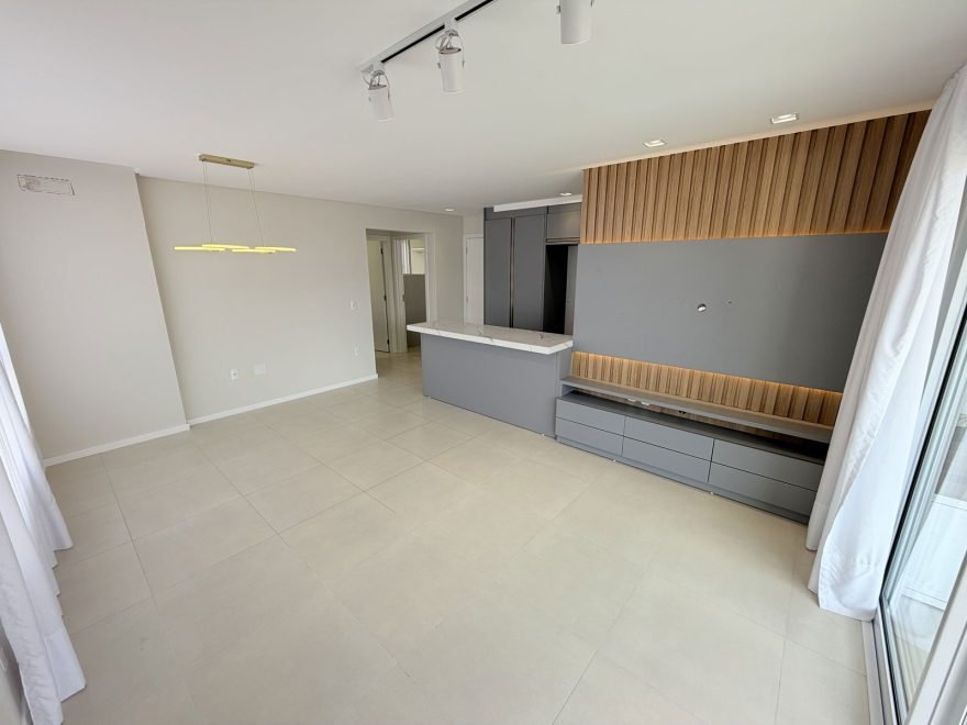 Apartamento com 2 dormitórios (sendo 1 suíte) à venda em Camboriú – Areias com 79 m²