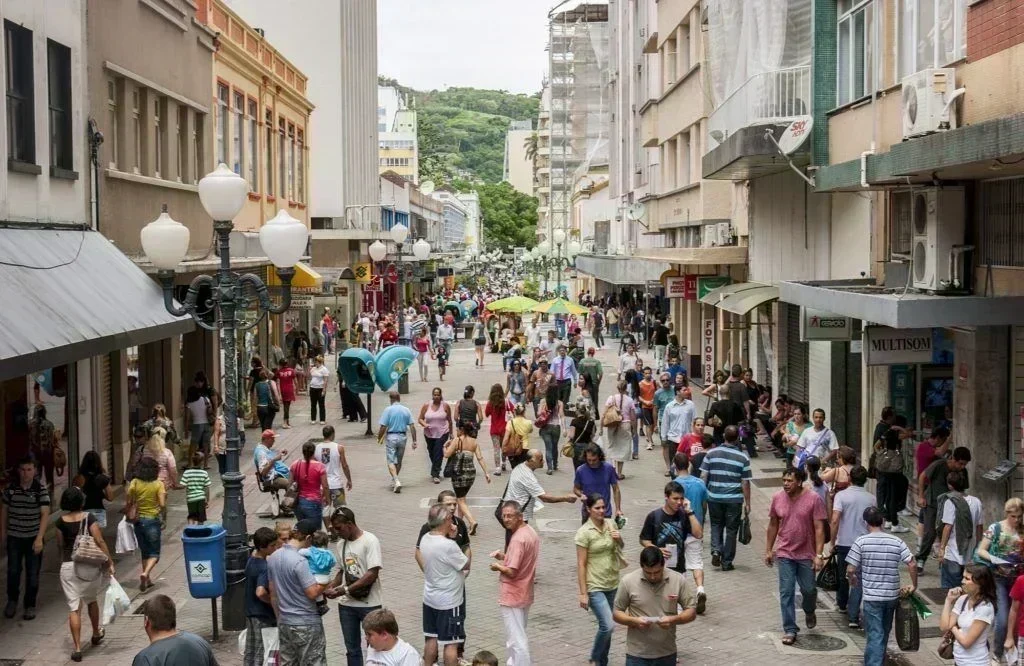 Impacto da Selic a 15%: Menos de 9% dos catarinenses têm financiamento imobiliário ativo