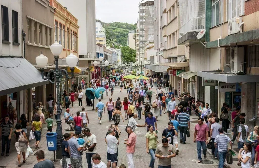 Impacto da Selic a 15%: Menos de 9% dos catarinenses têm financiamento imobiliário ativo