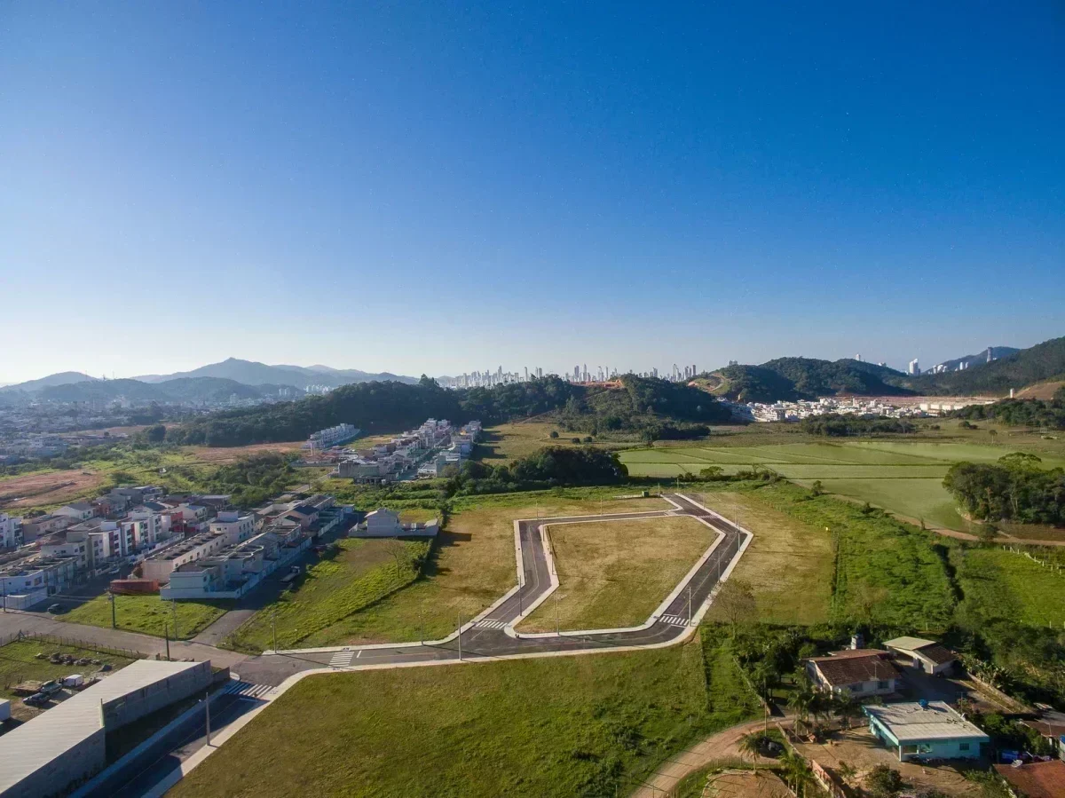 Loteamento Rio Amazonas: Oportunidade Imperdível em Camboriú