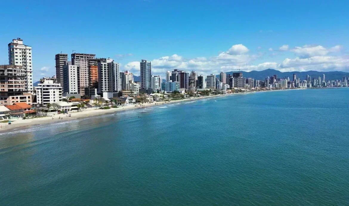 Porto Belo: Oportunidades Imobiliárias em um Paraíso Natural