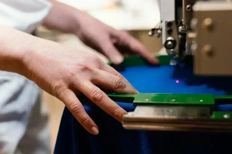 Qualifica+ Itajaí: Capacitação Gratuita para o Setor Têxtil com Implementação em 2026