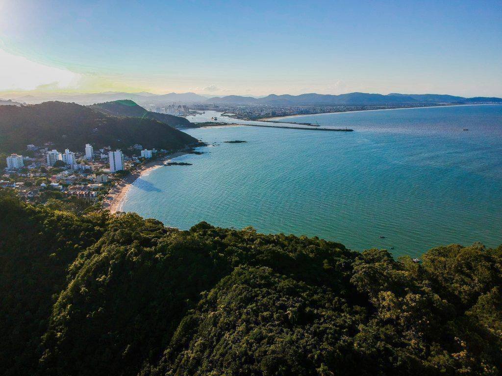 Valorização Imobiliária em Santa Catarina: Oportunidades em Itajaí e Balneário Camboriú