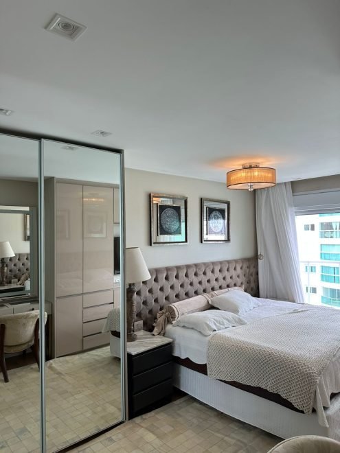 Apartamento com 3 dormitórios (sendo 3 suítes) à venda em Itajaí – Praia Brava com 160 m²